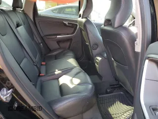2015 Volvo XC60 z VIN YV4902RD9F2618016, wystawiony jako Copart lot #71642654 z przebiegiem 120 149 mil mil oraz Szkoda całkowita • Salvage title. Historia ofert i sprzedaży dostępna na DreamBid. Obrazek 11.