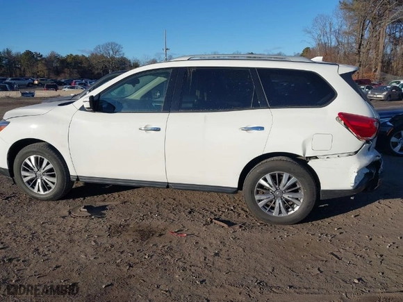 2019 Nissan Pathfinder SV with VIN 5N1DR2MM9KC637935, listed as a IAAI auction lot 41243401 with 30,768 mi miles. Bid and sale history available at carsss.com. Image 14.