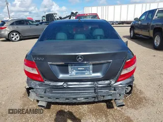 2009 Mercedes-Benz C 300 Sport с VIN WDDGF54X89R062231, выставлен на аукционе IAAI как лот 42593774 с пробегом 150 393 миль миль и . История ставок и продаж доступна на DreamBid. Изображение 17.