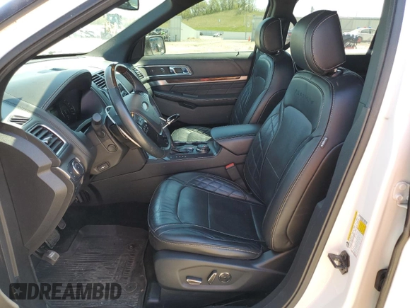 2017 Ford Explorer Platinum с VIN 1FM5K8HT6HGE20535, выставлен на аукционе Copart как лот 56031005 с пробегом 157 659 миль миль и Чистый • Clean title. История ставок и продаж доступна на DreamBid. Изображение 7.