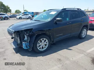 2017 Jeep Cherokee Sport с VIN 1C4PJLAB4HW661391, выставлен на аукционе IAAI как лот 42552803 с пробегом 45 341 миль миль и . История ставок и продаж доступна на DreamBid. Изображение 18.