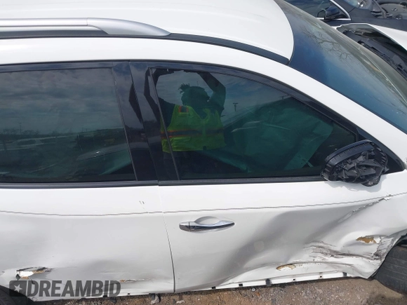 2016 Nissan Pathfinder S with VIN 5N1AR2MN0GC637700, listed as a IAAI auction lot 41899423 with Not provided miles and . Bid and sale history available at DreamBid. Image 14.
