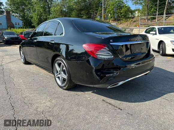 2019 Mercedes-Benz E 300 with VIN WDDZF4KB0KA511559, listed as a Copart auction lot 60793575 with 66,347 mi miles and Clean title. Bid and sale history available at DreamBid. Image 2.
