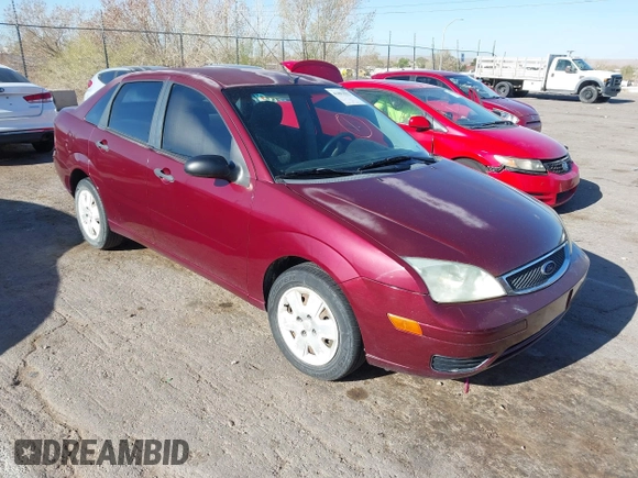 2007 Ford Focus S with VIN 1FAHP34N07W325198, listed as a IAAI auction lot 41893552 with 297,020 mi miles and . Bid and sale history available at carsss.com. Image 1.