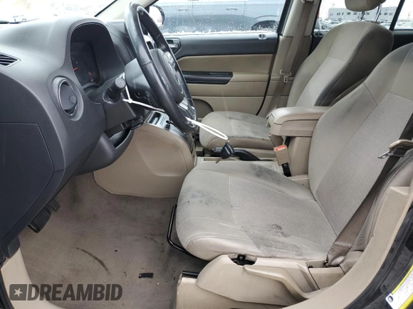 2011 Jeep Compass with VIN 1J4NT1FAXBD138041, listed as a Copart auction lot 87870855 with 184,549 mi miles and Clean Title. Bid and sale history available at carsss.com. Image 7.