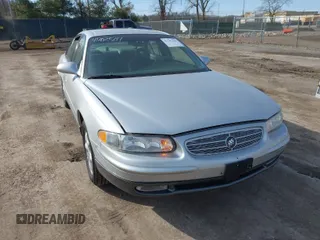 2001 Buick Regal GS with VIN 2G4WF551811225985, listed as a IAAI auction lot 41702504 with 0 mi miles. Bid and sale history available at carsss.com. Image 1.