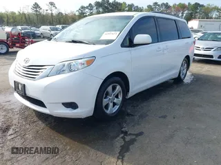 2015 Toyota Sienna LE AAS with VIN 5TDKK3DC2FS590667, listed as a IAAI auction lot 41997673 with 169,828 mi miles. Bid and sale history available at carsss.com. Image 17.