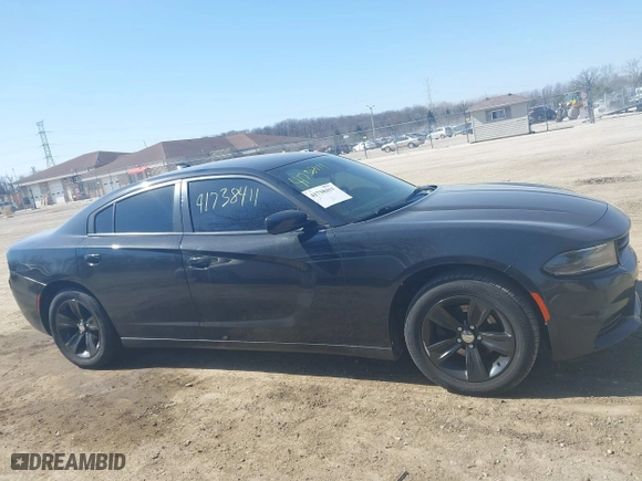 2015 Dodge Charger SXT with VIN 2C3CDXHG3FH835837, listed as a IAAI auction lot 41738411 with 164,339 mi miles. Bid and sale history available at carsss.com. Image 13.