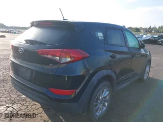 2016 Hyundai Tucson SE with VIN KM8J23A41GU161702, listed as a IAAI auction lot 40334076 with 109,222 mi miles. Bid and sale history available at carsss.com. Image 4.