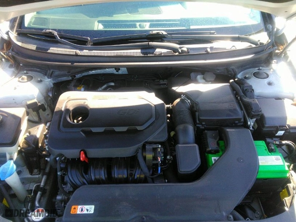 2016 Hyundai Sonata 2.4L Sport with VIN 5NPE34AF3GH415236, listed as a IAAI auction lot 41635896 with 82,333 mi miles. Bid and sale history available at carsss.com. Image 10.