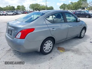 2012 Nissan Versa SV с VIN 3N1CN7AP7CL857736, выставлен на аукционе IAAI как лот 42551017 с пробегом 237 397 миль миль и . История ставок и продаж доступна на DreamBid. Изображение 4.