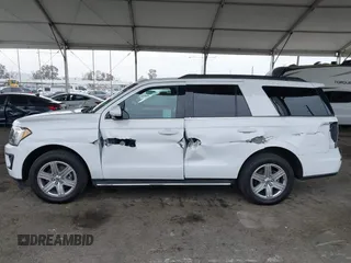 2020 Ford Expedition XLT with VIN 1FMJU1HT7LEA34372, listed as a IAAI auction lot 41720101 with 81,388 mi miles. Bid and sale history available at carsss.com. Image 14.