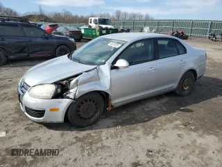 2010 Volkswagen Jetta S with VIN 3VWJX7AJ5AM007845, listed as a Copart auction lot 46675935 with 209,381 mi miles and Salvage title. Bid and sale history available at DreamBid. Image 1.