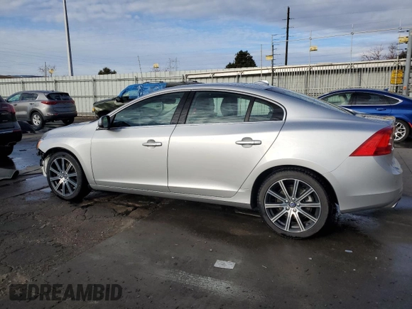 2017 Volvo S60 Inscription Platinum with VIN LYV402TM4HB148565, listed as a Copart auction lot 81338933 with 17,057 mi miles. Bid and sale history available at carsss.com. Image 2.