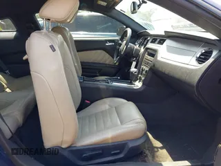 2012 Ford Mustang Premium с VIN 1ZVBP8AM1C5206257, выставлен на аукционе IAAI как лот 42568358 с пробегом 158 670 миль миль и . История ставок и продаж доступна на DreamBid. Изображение 5.