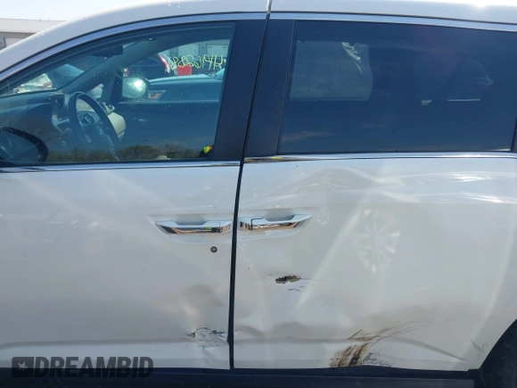 2016 Honda Odyssey EX-L with VIN 5FNRL5H68GB160563, listed as a IAAI auction lot 41962881 with 121,429 mi miles. Bid and sale history available at carsss.com. Image 15.