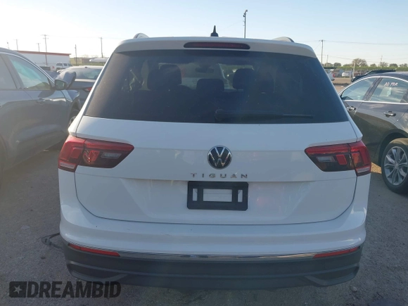 2024 Volkswagen Tiguan S with VIN 3VVRB7AX7RM041291, listed as a IAAI auction lot 41793818 with 24,004 mi miles and . Bid and sale history available at DreamBid. Image 16.