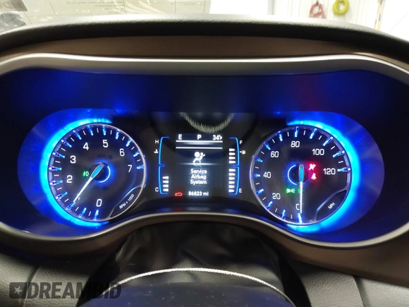 2019 Chrysler Pacifica Touring Plus z VIN 2C4RC1FGXKR706264, wystawiony jako IAAI lot #41483658 z przebiegiem 86 823 mil mil oraz . Historia ofert i sprzedaży dostępna na DreamBid. Obrazek 7.