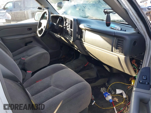 2005 Chevrolet Tahoe Police z VIN 1GNEC13Z95R205193, wystawiony jako IAAI lot #41361544 z przebiegiem 156 547 mil mil oraz . Historia ofert i sprzedaży dostępna na DreamBid. Obrazek 5.