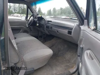 1996 Ford F-250 with VIN 2FTHF26H7TCA02903, listed as a IAAI auction lot 42606677 with 146,766 mi miles and . Bid and sale history available at DreamBid. Image 5.