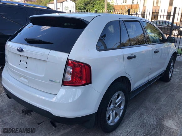 2013 Ford Edge SE with VIN 2FMDK3G90DBC22653, listed as a Copart auction lot 72084214 with 249,980 mi miles and Clean Title. Bid and sale history available at carsss.com. Image 4.