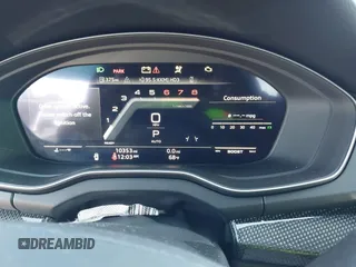 2023 Audi SQ5 Premium Plus z VIN WA1B4AFY4P2035195, wystawiony jako IAAI lot #42004734 z przebiegiem 10 353 mil mil oraz . Historia ofert i sprzedaży dostępna na DreamBid. Obrazek 7.