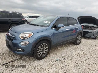 2017 FIAT 500X Lounge z VIN ZFBCFYDB7HP614149, wystawiony jako Copart lot #55571155 z przebiegiem 43 925 mil mil oraz Czysty tytuł • Clean title. Historia ofert i sprzedaży dostępna na DreamBid. Obrazek 1.