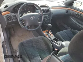 2002 Toyota Solara SE z VIN 2T1CF22P82C591916, wystawiony jako Copart lot #46362055 z przebiegiem 177 157 mil mil oraz Czysty tytuł • Clean title. Historia ofert i sprzedaży dostępna na DreamBid. Obrazek 8.