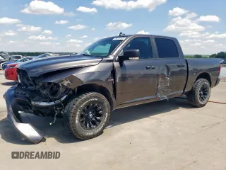 2016 Ram 1500 Big Horn z VIN 3C6RR6LT1GG288971, wystawiony jako Copart lot #56597605 z przebiegiem 152 939 mil mil oraz Szkoda całkowita • Salvage title. Historia ofert i sprzedaży dostępna na DreamBid. Obrazek 1.