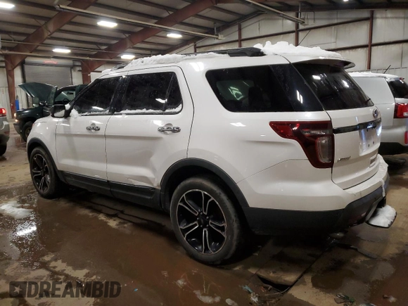 2014 Ford Explorer Sport with VIN 1FM5K8GT0EGC33904, listed as a Copart auction lot 45291215 with 155,005 mi miles and Clean title. Bid and sale history available at DreamBid. Image 2.