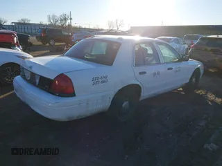 2009 Ford Police Interceptor with VIN 2FAHP71V29X109176, listed as a IAAI auction lot 41212513 with 286,233 mi miles and . Bid and sale history available at DreamBid. Image 4.