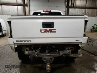 2015 GMC Sierra 2500HD SLT z VIN 1GT12ZE80FF600704, wystawiony jako Copart lot #46069905 z przebiegiem 256 330 mil mil oraz Szkoda całkowita • Salvage title. Historia ofert i sprzedaży dostępna na DreamBid. Obrazek 6.