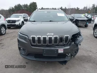 2020 Jeep Cherokee Altitude with VIN 1C4PJMLX8LD524764, listed as a IAAI auction lot 41076385 with 25,611 mi miles. Bid and sale history available at carsss.com. Image 12.