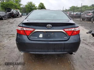 2015 Toyota Camry XLE z VIN 4T1BF1FK6FU886554, wystawiony jako Copart lot #56779225 z przebiegiem 175 713 mil mil oraz Czysty tytuł • Clean title. Historia ofert i sprzedaży dostępna na DreamBid. Obrazek 6.