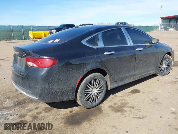 2015 Chrysler 200 C with VIN 1C3CCCCB3FN575678, listed as a IAAI auction lot 41765454 with 86,187 mi miles. Bid and sale history available at carsss.com. Image 4.
