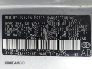 2006 Toyota Matrix STD z VIN 2T1KR32E96C579254, wystawiony jako IAAI lot #42510755 z przebiegiem 226 066 mil mil oraz . Historia ofert i sprzedaży dostępna na DreamBid. Obrazek 9.