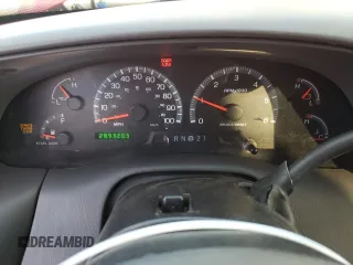 2000 Ford F-150 XL with VIN 1FTRX18W6YNC32005, listed as a Copart auction lot 82169314 with 289,320 mi miles and Salvage Title. Bid and sale history available at carsss.com. Image 9.