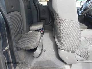2015 Nissan Frontier SV with VIN 1N6AD0CW5FN758076, listed as a IAAI auction lot 41990940 with 141,517 mi miles and . Bid and sale history available at DreamBid. Image 8.