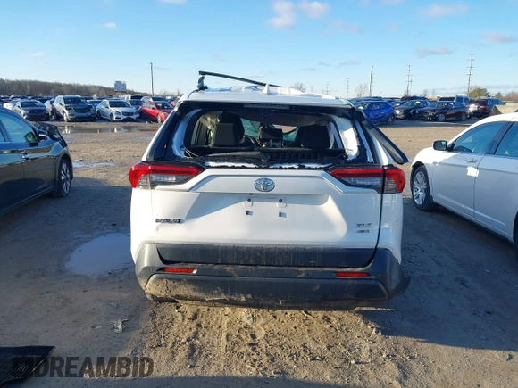 2019 Toyota RAV4 XLE Premium with VIN JTMA1RFV1KD023548, listed as a IAAI auction lot 41805406 with 75,501 mi miles. Bid and sale history available at carsss.com. Image 15.