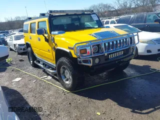 2005 Hummer H2 SUV with VIN 5GRGN23U35H102880, listed as a IAAI auction lot 41654681 with 1 mi miles. Bid and sale history available at carsss.com. Image 1.