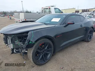 2023 Chevrolet Camaro 2LT z VIN 1G1FD1RX6P0133885, wystawiony jako IAAI lot #41990345 z przebiegiem 50 583 mil mil oraz . Historia ofert i sprzedaży dostępna na DreamBid. Obrazek 2.
