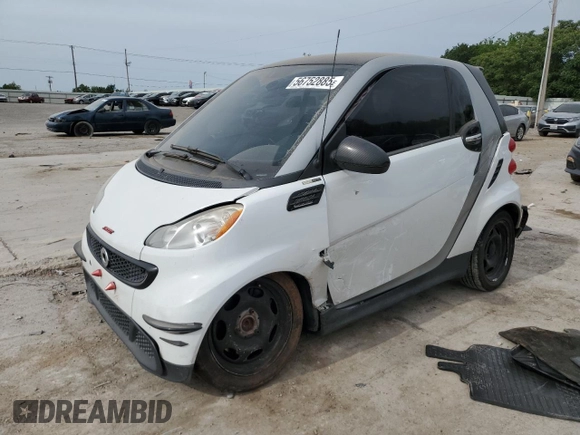 2013 Smart fortwo Pure с VIN WMEEJ3BA9DK618746, выставлен на аукционе Copart как лот 56752885 с пробегом 80 293 миль миль и Списание • Salvage title. История ставок и продаж доступна на DreamBid. Изображение 1.