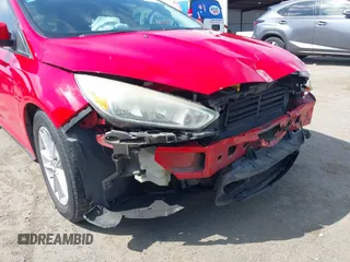 2015 Ford Focus SE with VIN 1FADP3K25FL233415, listed as a IAAI auction lot 42074326 with 213,246 mi miles. Bid and sale history available at carsss.com. Image 18.