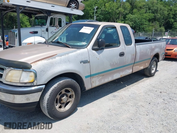 1997 Ford F-150 with VIN 1FTDX1721VNA45906, listed as a IAAI auction lot 42622491 with 153,314 mi miles and . Bid and sale history available at DreamBid. Image 2.