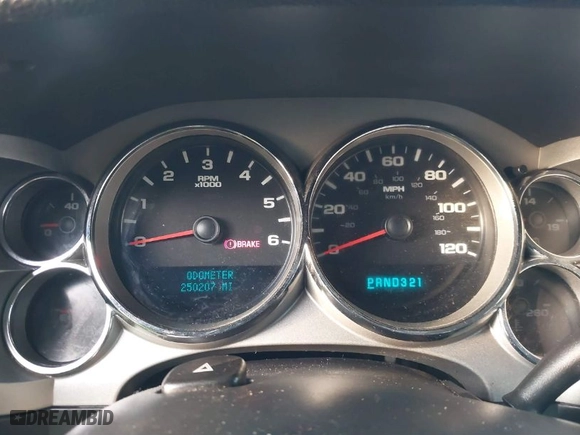 2008 Chevrolet Silverado 1500 LTZ with VIN 3GCEC13J78G168779, listed as a IAAI auction lot 41589457 with 250,207 mi miles. Bid and sale history available at carsss.com. Image 7.