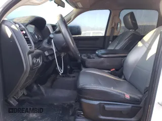2019 Ram 3500 Tradesman with VIN 3C63RRGL4KG629015, listed as a Copart auction lot 47210655 with 449,819 mi miles and Salvage Title. Bid and sale history available at carsss.com. Image 7.