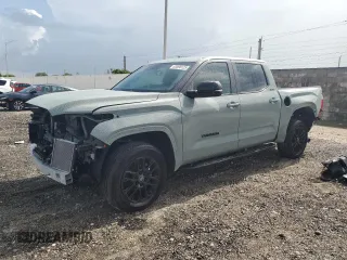 2025 Toyota Tundra SR5 с VIN 5TFWA5DB9SX265834, выставлен на аукционе Copart как лот 63090125 с пробегом 5 175 миль миль и Списание • Salvage title. История ставок и продаж доступна на DreamBid. Изображение 1.