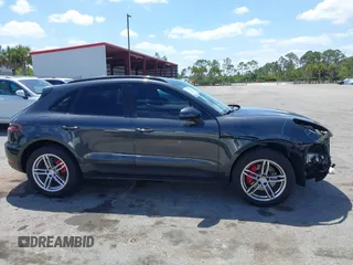 2018 Porsche Macan with VIN WP1AA2A53JLB00969, listed as a IAAI auction lot 42123476 with 46,765 mi miles and . Bid and sale history available at DreamBid. Image 14.