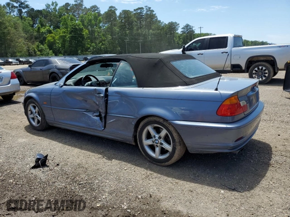 2002 BMW 3 Series 325Ci with VIN WBABS33462PG82685, listed as a Copart auction lot 55332725 with 121,614 mi miles and Salvage Title. Bid and sale history available at DreamBid. Image 2.