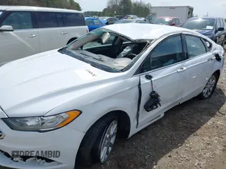 2017 Ford Fusion SE with VIN 3FA6P0H77HR148445, listed as a IAAI auction lot 41845087 with 186,384 mi miles. Bid and sale history available at carsss.com. Image 6.